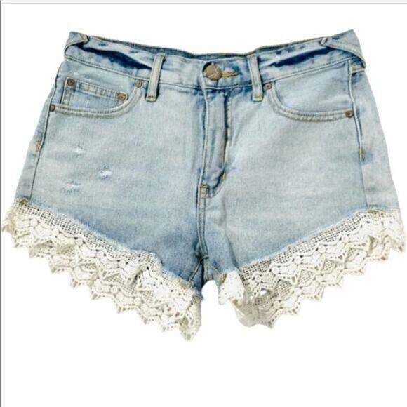 Free People Light Blue Denim Jean Shorts Lace Boho Size 24 - Picture 1 of 9